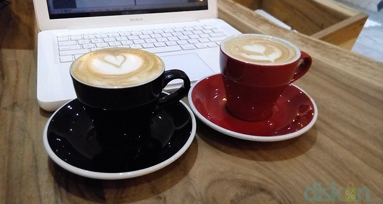 Menikmati Pilihan Rasa Cafe Latte Racikan Hayati Coffee Jogja
