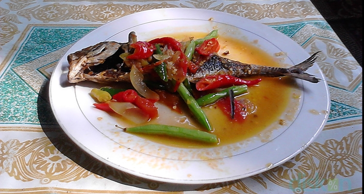 Warung Makan Yani, Kelezatan Cita Rasa Seafood di Pinggir Pantai Gua Cemara Jogja