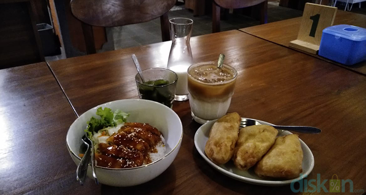Enake Moro, Bebagai Hidangan Lezat nan Hemat dalam Balutan Suasana yang Nyaman Jogja