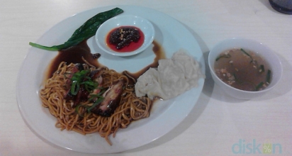 Phuket Asian Noodle, Surganya Para Penggila Menu Mie