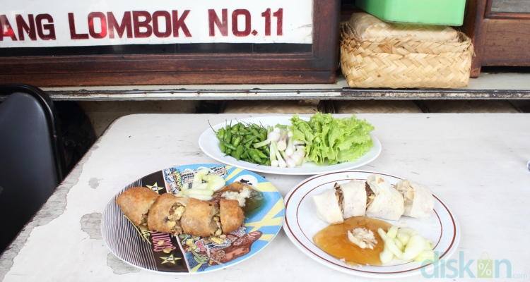 Wisata Kuliner 24 Jam di Semarang #3: Sarapan di Lunpia Gang Lombok yang Legendaris Jogja