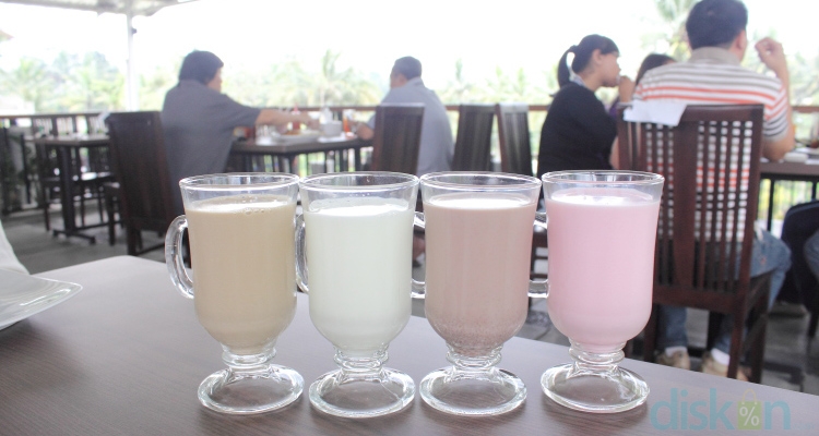 Wisata Kuliner 24 Jam di Semarang #5: Minum Susu Sembari Cuci Mata di Cimory On The Valley Jogja